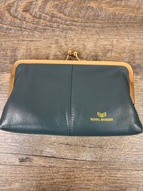 Royal Bagger RFID Protection Kiss Lock Frame Wallet / Clutch Leather Organizer